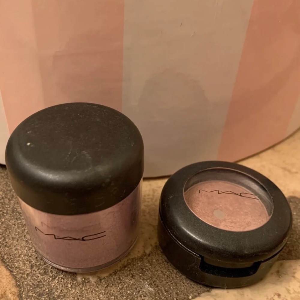 Mac eyeshadows